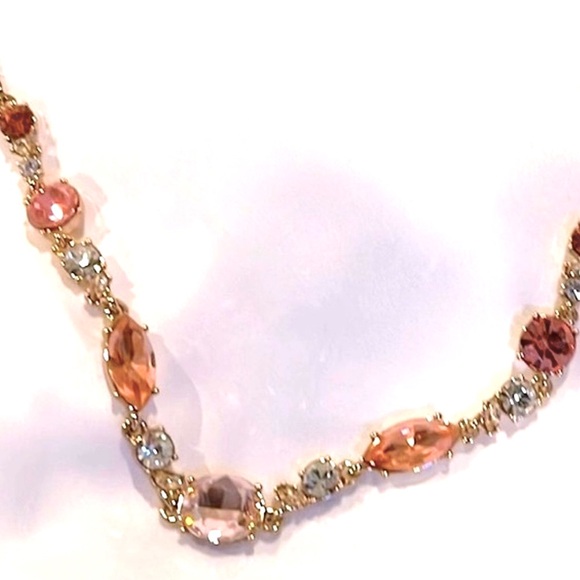 🆕Authentic Givenchy Crystal Necklace, 16" + 3" extender - Picture 4 of 8